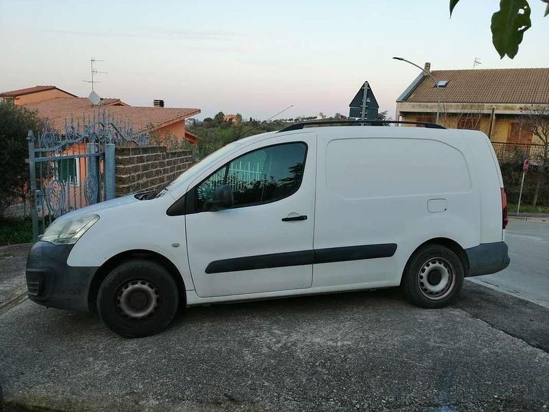 Usata Peugeot TePee Access 99 CV (72 kW) 2016 Bianco Furgone