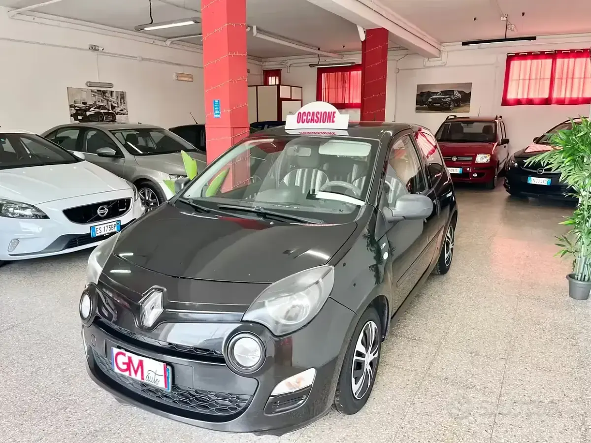 Usado Renault Twingo Night&Day 75 CV (55 kW) 2014 Negro Utilitario