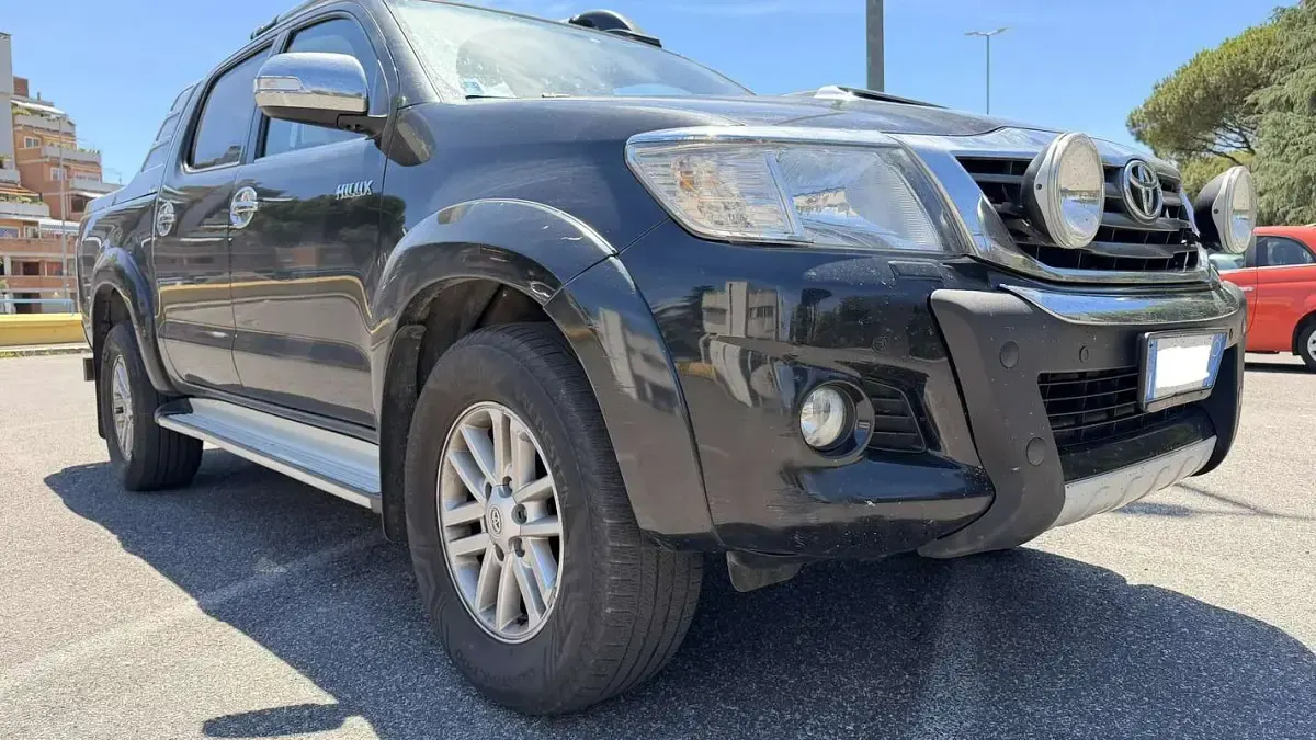 Usata Toyota HiLux 171 CV (125 kW) 2014 Pick-up