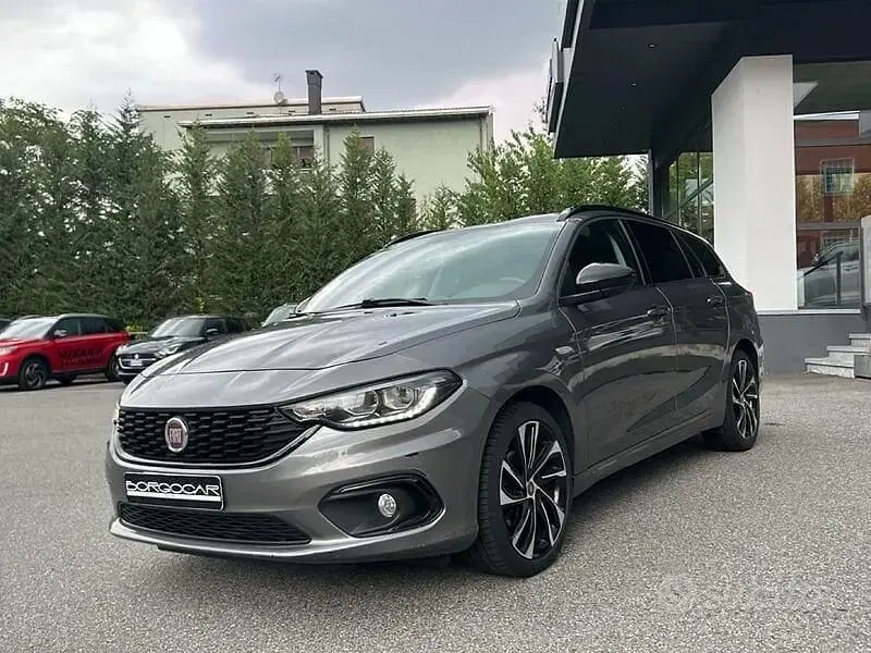 Usata Fiat Tipo Lounge 120 CV (88 kW) 2019 Other Station wagon