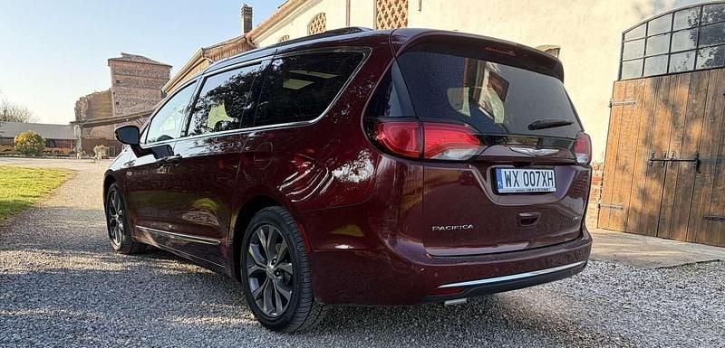 Usata Chrysler Pacifica Limited 291 CV (214 kW) 2017