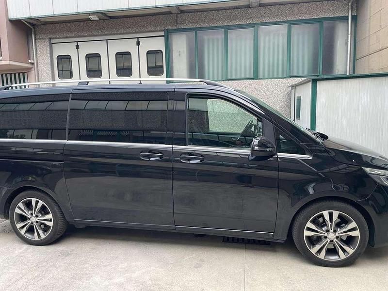 Usata Mercedes V220 Exclusive 163 CV (119 kW) 2017 Nero Monovolume