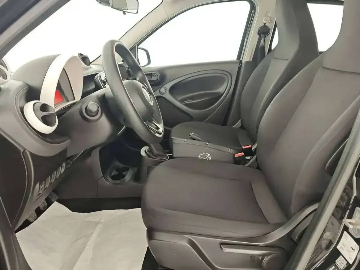 Usata Smart ForFour Passion 71 CV (52 kW) 2019 Vari colori Utilitaria