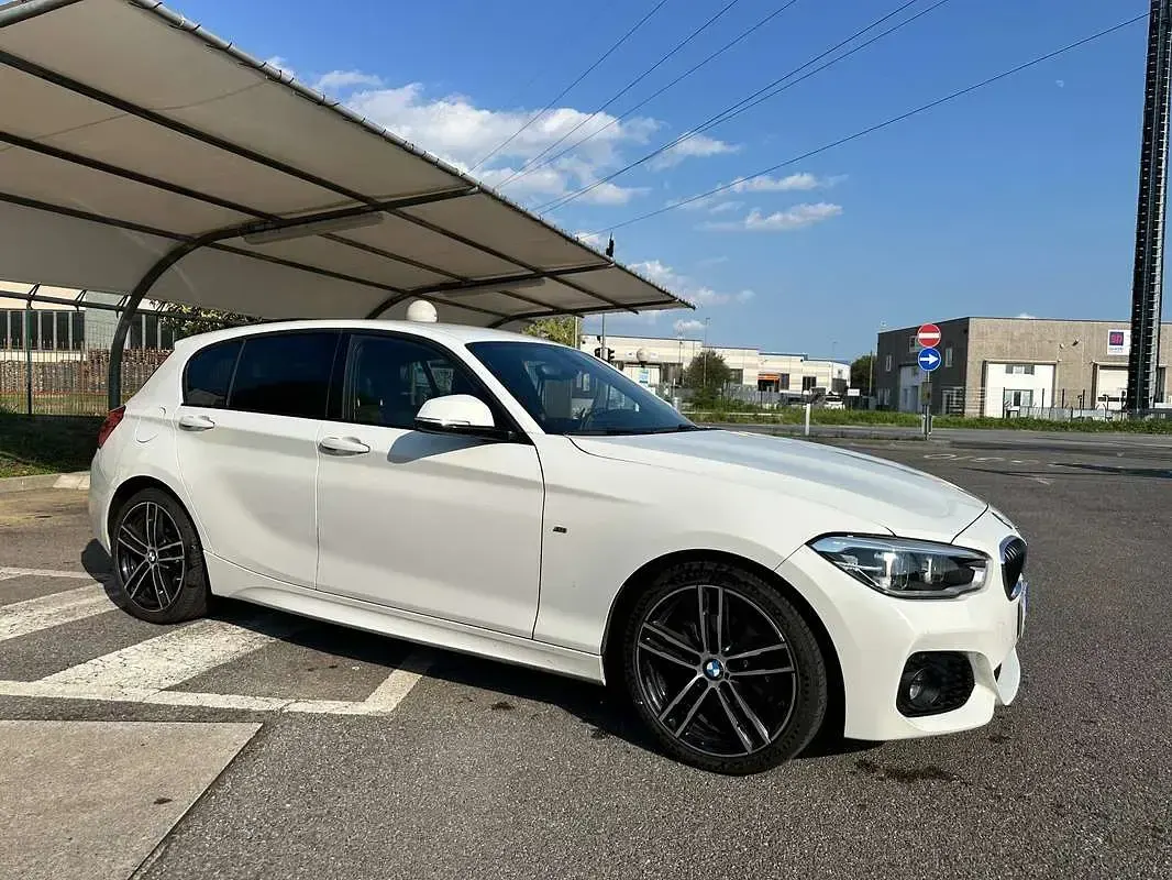 Usata BMW 116 M Sport 109 CV (80 kW) 2018 Bianco Utilitaria