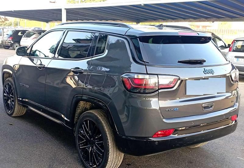 Usata Jeep Compass 241 CV (177 kW) 2023 Grigio SUV