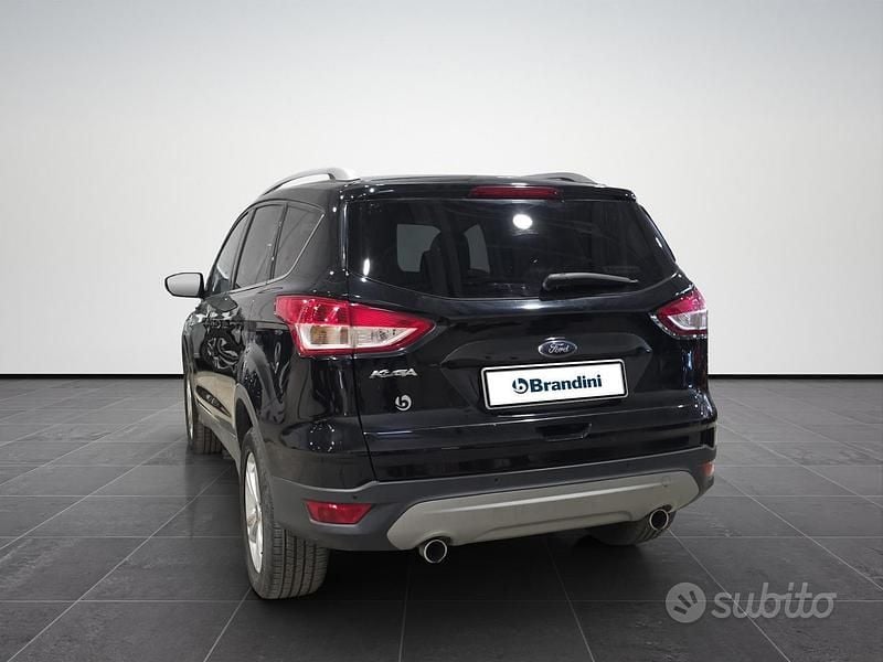 Usata Ford Kuga Titanium 120 CV (88 kW) 2016 Nero SUV