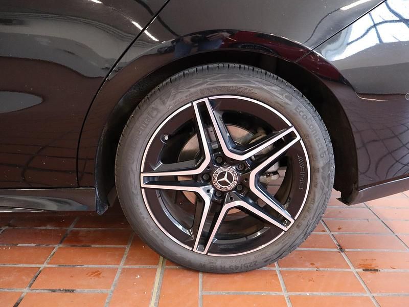 Usata Mercedes CLA200 Premium 150 CV (110 kW) 2023 Nero Coupé