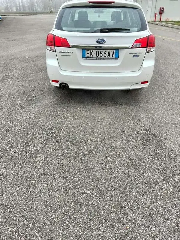 Usata Subaru Legacy Trend 150 CV (110 kW) 2012 Station wagon