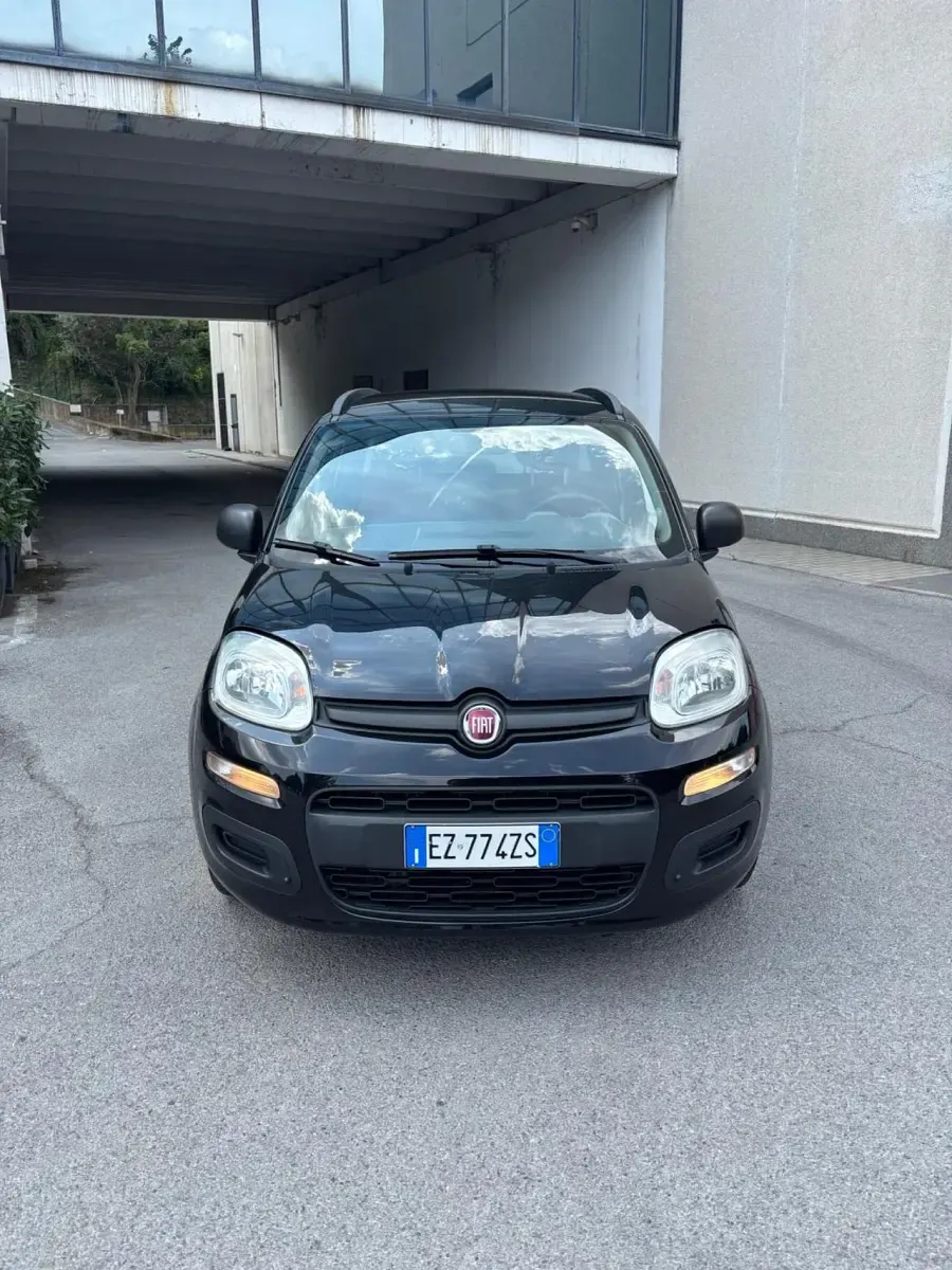 Usata Fiat Panda Lounge 75 CV (55 kW) 2015 Nero Utilitaria