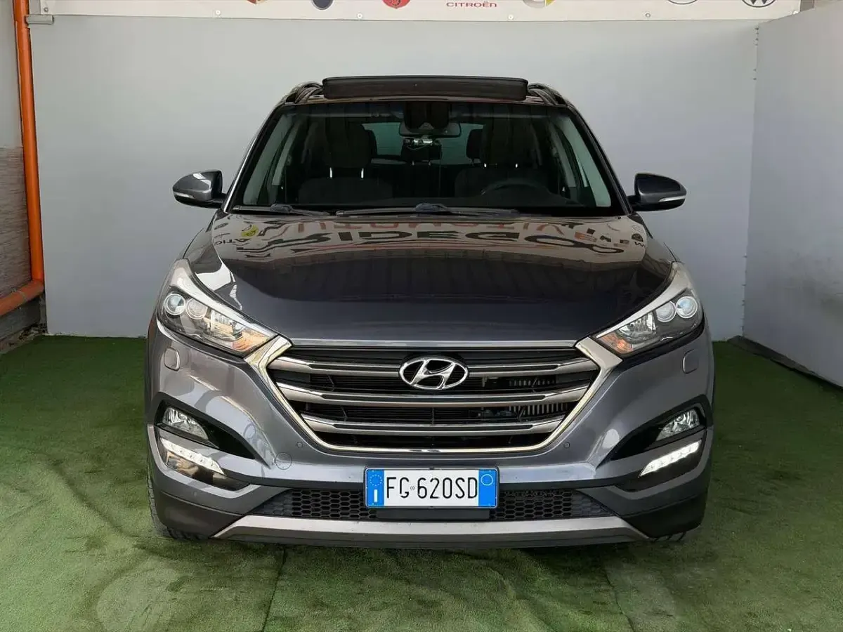 Usata Hyundai Tucson Xpossible 136 CV (100 kW) 2017 Grigio SUV