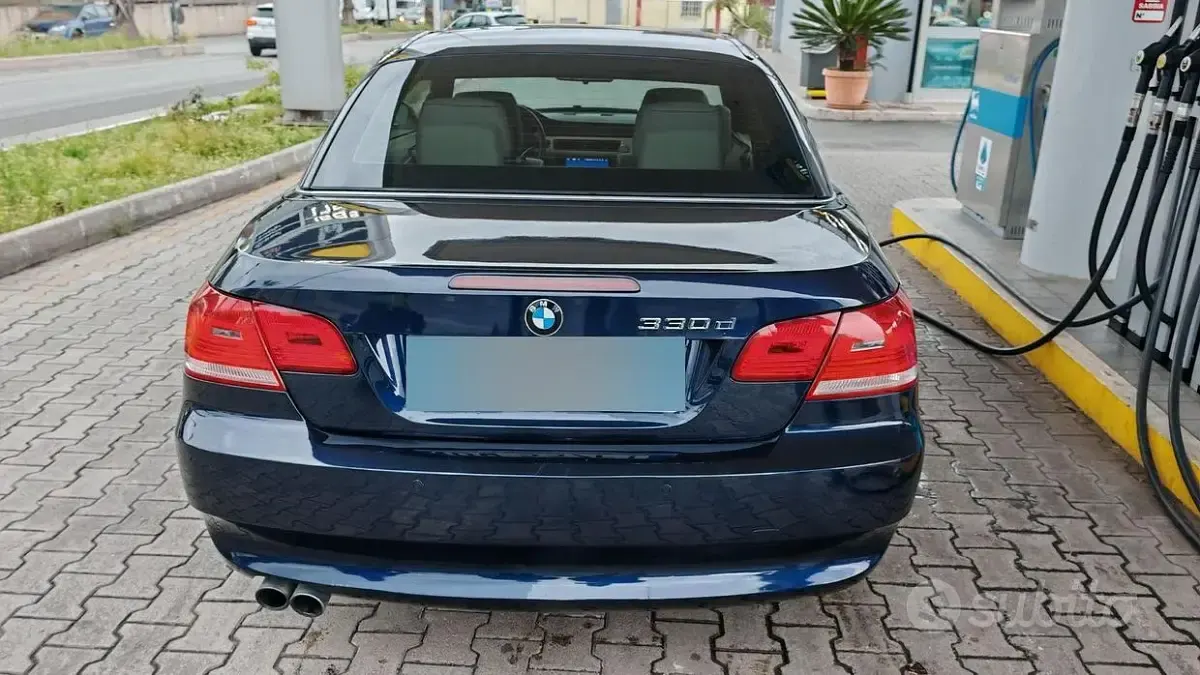 Usata BMW 330 Cabriolet M Sport 245 CV (180 kW) 2009 Blu Cabrio