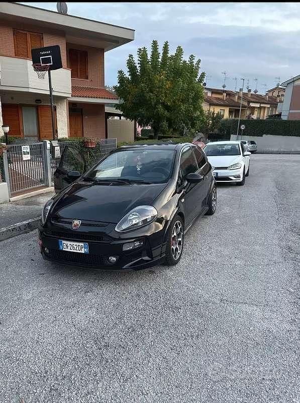 Usata Abarth Punto Evo 163 CV (119 kW) 2012 Nero Utilitaria