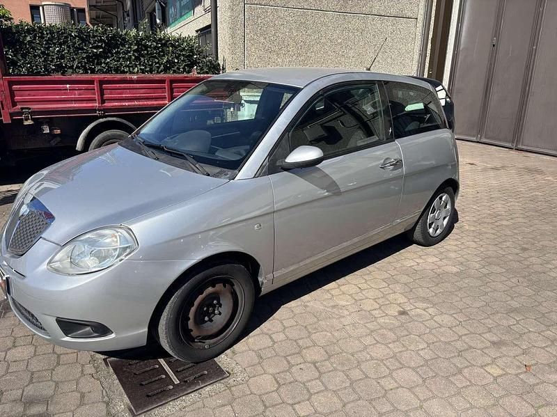 Usata Lancia Ypsilon 60 CV (44 kW) 2007 Other Utilitaria