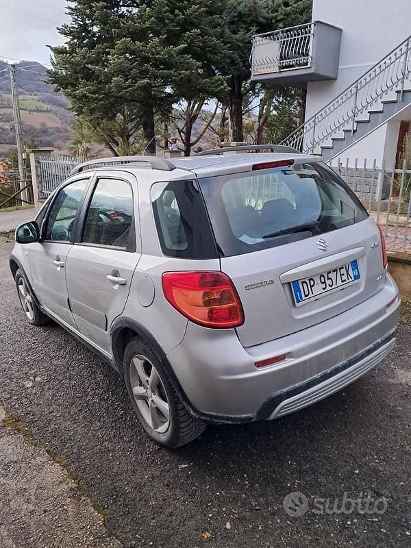 Usata Suzuki SX4 100 CV (73 kW) 2008 Grigio Berlina