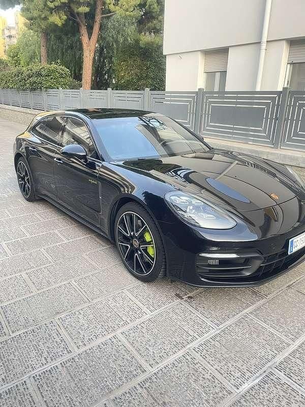 Usata 2022 Porsche Panamera S E-Hybrid Sport Turismo Tre volumi | 80.000 € (Buon prezzo) - Immagine 1/4