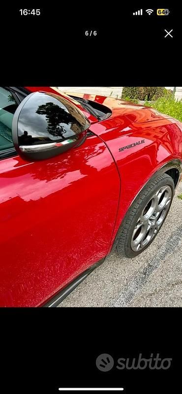 Rosso Usata 2022 Alfa Romeo Tonale SUV | 27.000 € (Buon prezzo) - Immagine 1/4