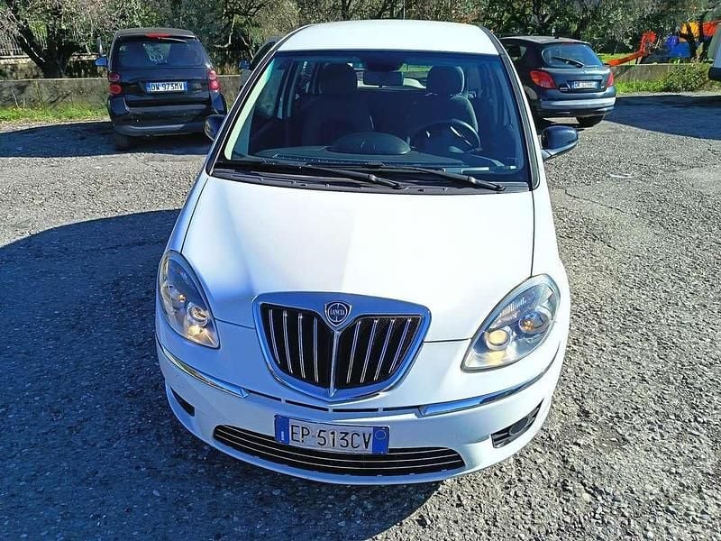 Usata Lancia Musa 77 CV (56 kW) 2012 Monovolume