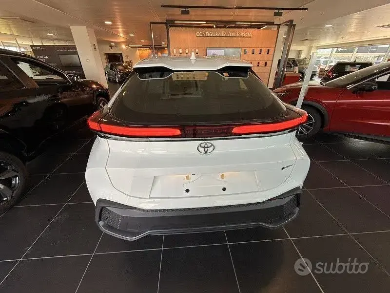 Nuova Toyota C-HR Active 98 CV (72 kW) 2026 Bianco SUV