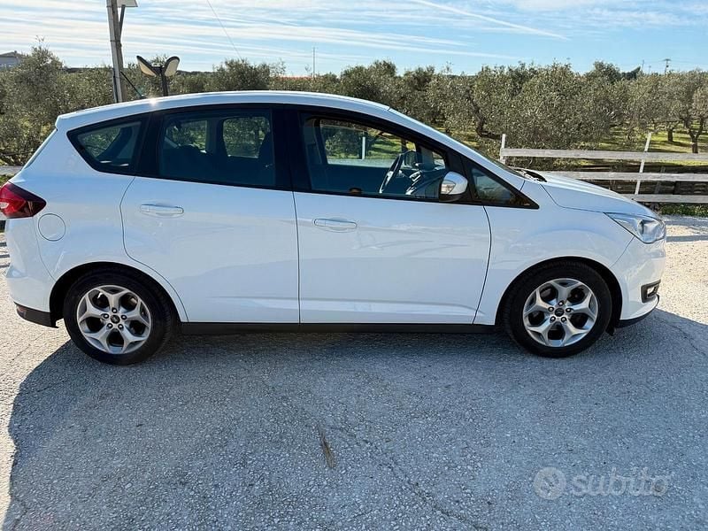 Usata Ford C-MAX Business Edition 105 CV (77 kW) 2017 Bianco Monovolume