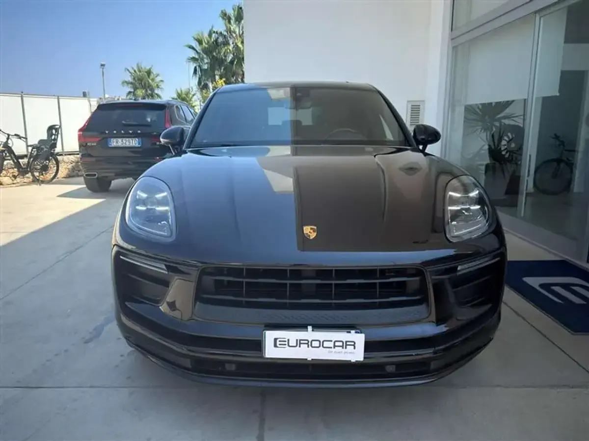 Usata Porsche Macan 265 CV (194 kW) 2023 Nero / black SUV