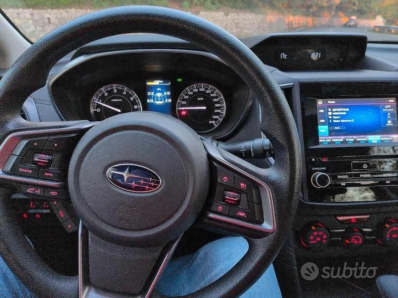 Usata Subaru Impreza 114 CV (83 kW) 2022 Grigio Berlina