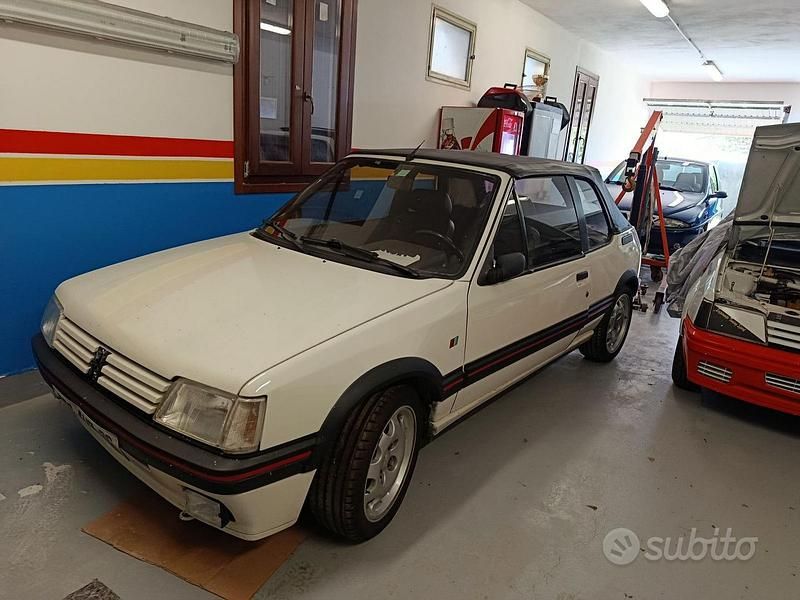Usata 1986 Peugeot 205 Cabrio | 6000 € - Immagine 1/4