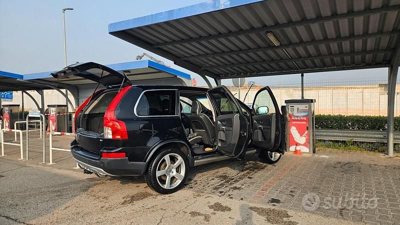 Usata Volvo XC90 R-Design 185 CV (136 kW) 2010 Nero SUV