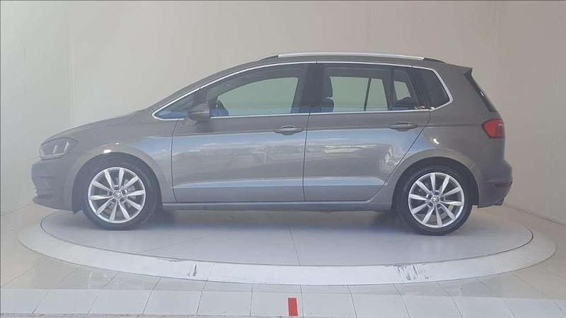 Usata VW Golf VII Executive 110 CV (80 kW) 2016 Grigio metallizzato Utilitaria