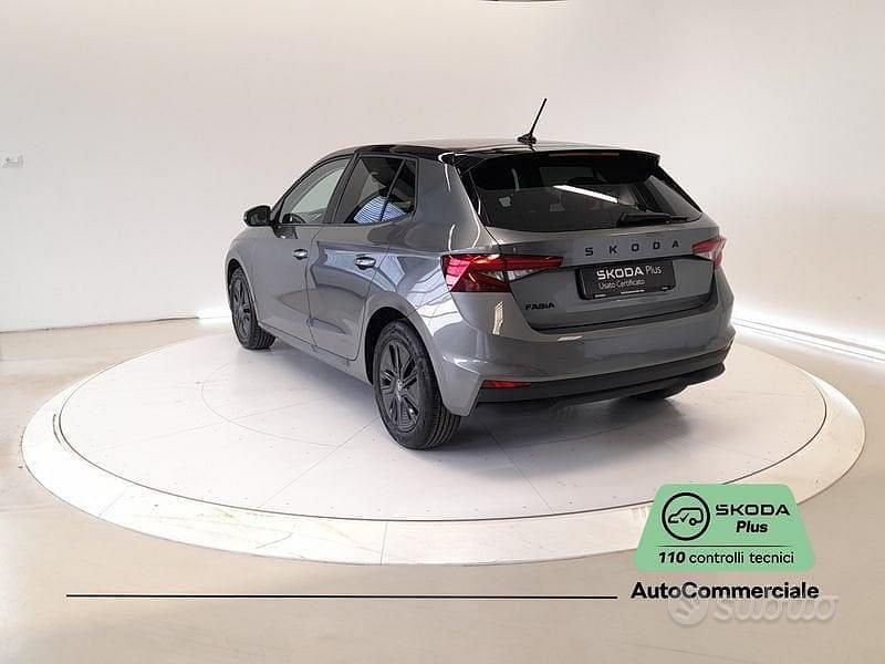 Usata Skoda Fabia 80 CV (58 kW) 2025 Grigio scuro Utilitaria