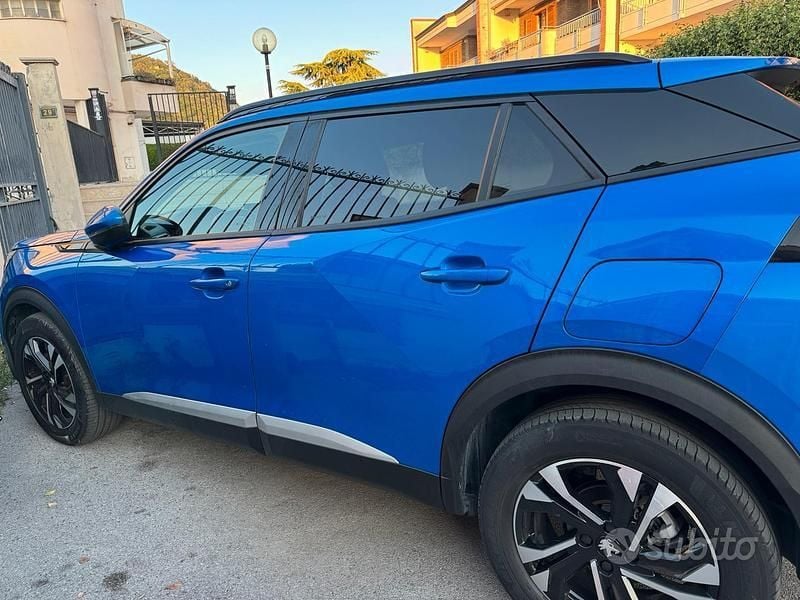 Blu Usata 2021 Peugeot 2008 SUV | 14.500 € (Super prezzo) - Immagine 1/4