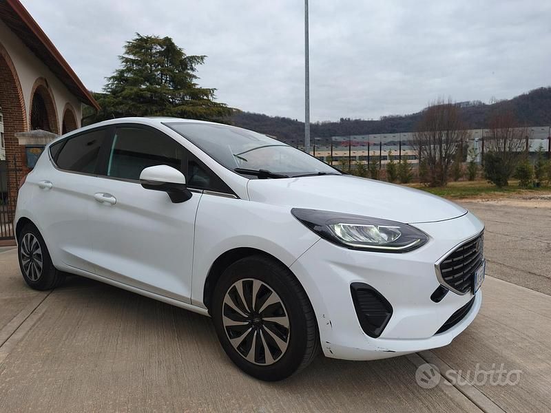 Usata Ford Fiesta Titanium 75 CV (55 kW) 2022 Bianco Berlina