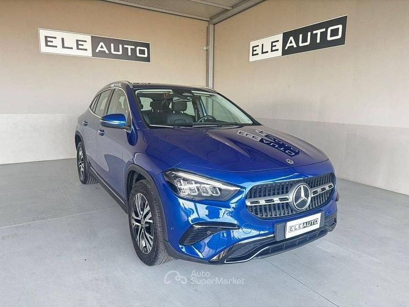 Blu Usata 2024 Mercedes GLA250 Advanced Plus SUV | 38.990 € (Super prezzo) - Immagine 1/4