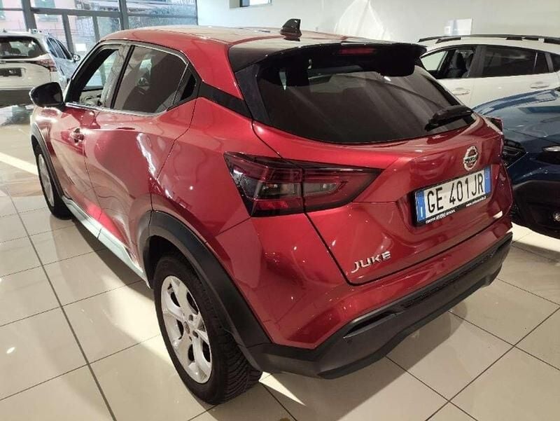 Usata Nissan Juke N-Connecta 114 CV (83 kW) 2021 Rosso metallizzato SUV