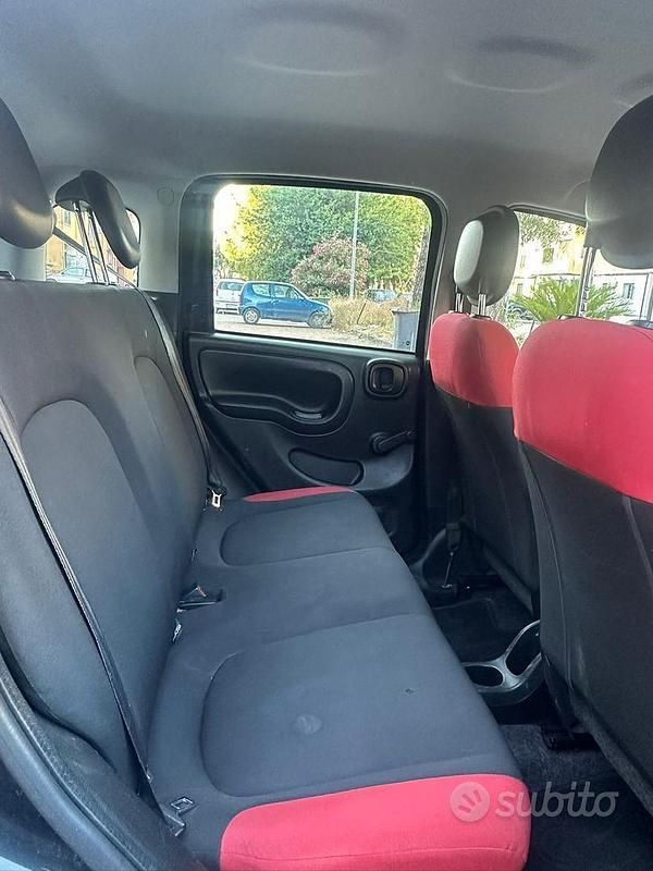 Nero Usata 2014 Fiat Panda Pop Star Due volumi | 5200 € (Buon prezzo) - Immagine 1/4