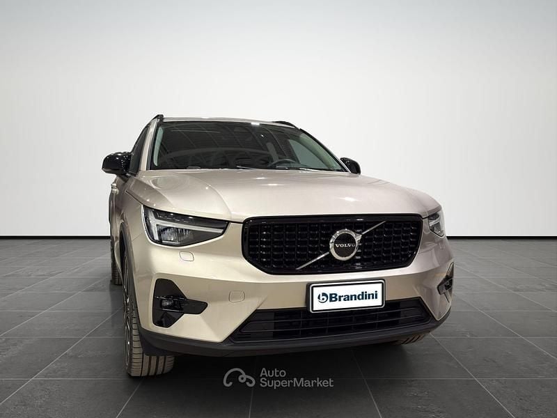 Usata Volvo XC40 Ultimate 179 CV (131 kW) 2022 Grigio SUV