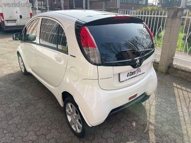 Usata Peugeot iON Active 35 kW (48 CV) 2017 Bianco Utilitaria