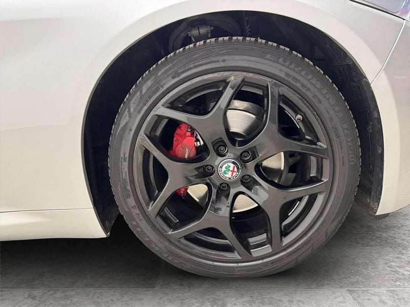 Usata Alfa Romeo Giulia Sprint 190 CV (139 kW) 2021 Argento Berlina