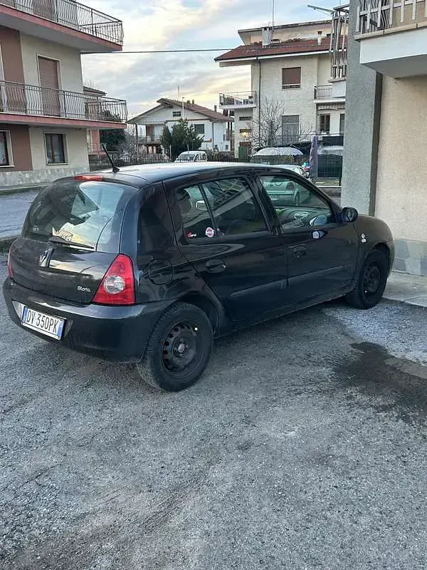 Usata Renault Clio II 58 CV (42 kW) 2008 Berlina
