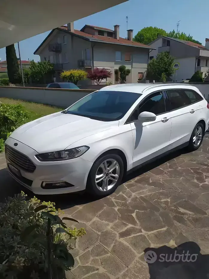 Usata Ford Mondeo Titanium 150 CV (110 kW) 2016 Bianco Station wagon