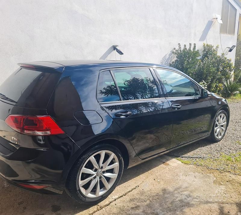 Usata VW Golf VII 115 CV (84 kW) 2015 Nero Utilitaria