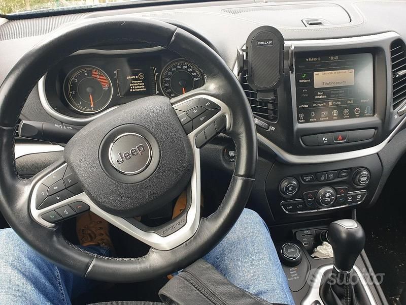 Usata Jeep Cherokee Night Eagle 185 CV (136 kW) 2018 Grigio SUV