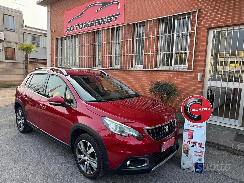 Usata Peugeot 2008 Allure 100 CV (73 kW) 2017 Rosso SUV