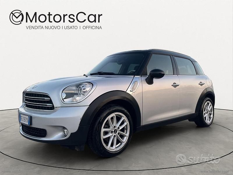 Usata Mini Cooper D Countryman Business 111 CV (81 kW) 2016 Grigio SUV