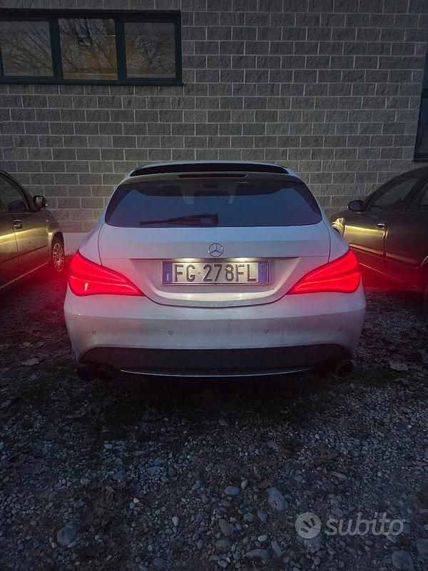 Usata Mercedes CLA220 Shooting Brake 2016 Bianco Station wagon