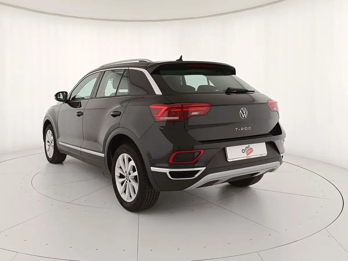 Usata VW T-Roc Style 110 CV (80 kW) 2023 Deep black perlato SUV