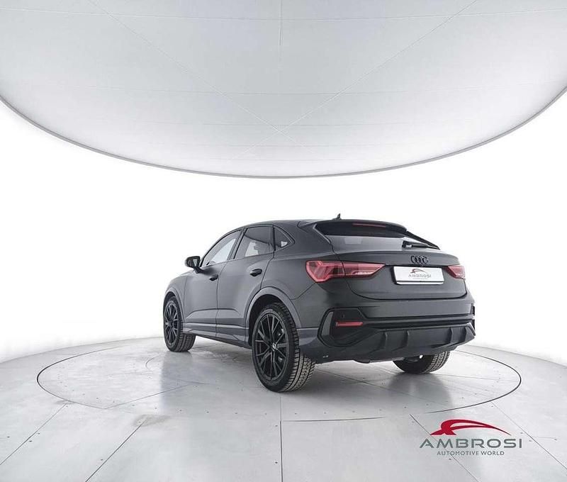 Usata Audi Q3 Sportback S-Line 150 CV (110 kW) 2021 Nero SUV