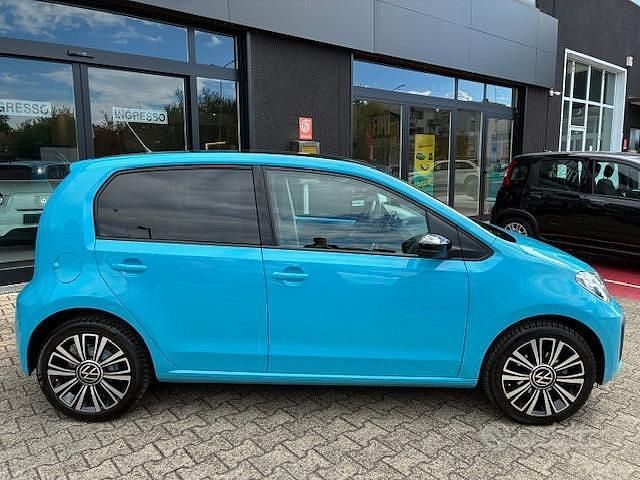 Usata VW up! Sport 60 CV (44 kW) 2020 Blu Utilitaria