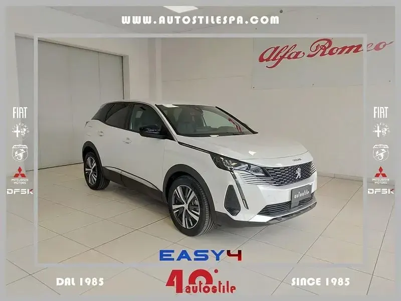 Usata Peugeot 3008 Allure 131 CV (96 kW) 2023 SUV