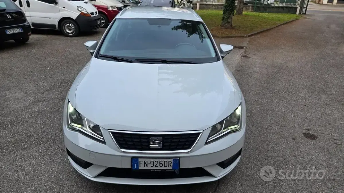 Usata Seat Leon ST Business 115 CV (84 kW) 2018 Bianco Station wagon
