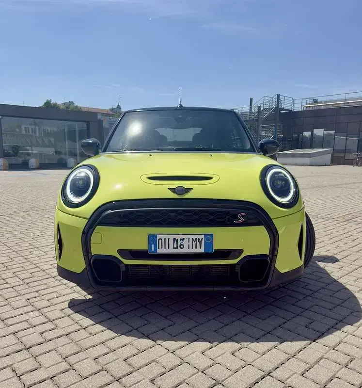 Usata Mini Cooper S Cabriolet Classic 178 CV (130 kW) 2023 Giallo Cabrio